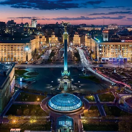 Intercontinental - By Ihg Готель