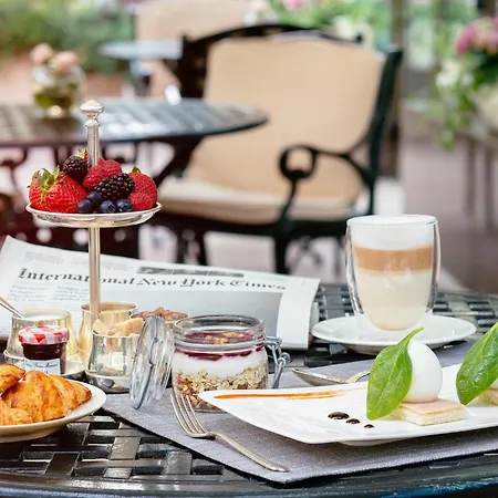 Hotel Intercontinental - By Ihg